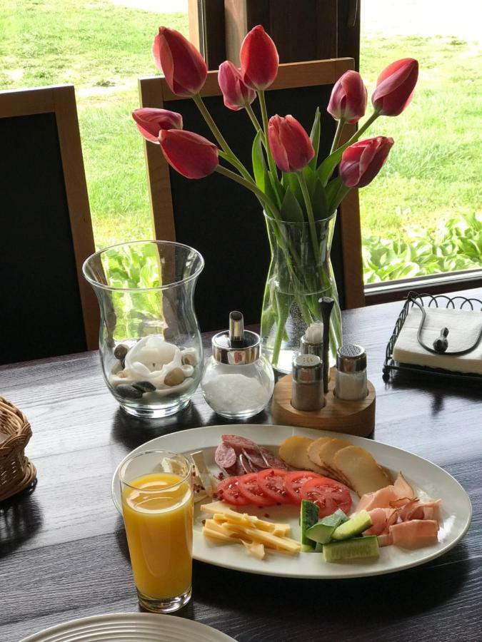 Zuvienes Pasiure Bed & Breakfast Rubikiai Екстериор снимка